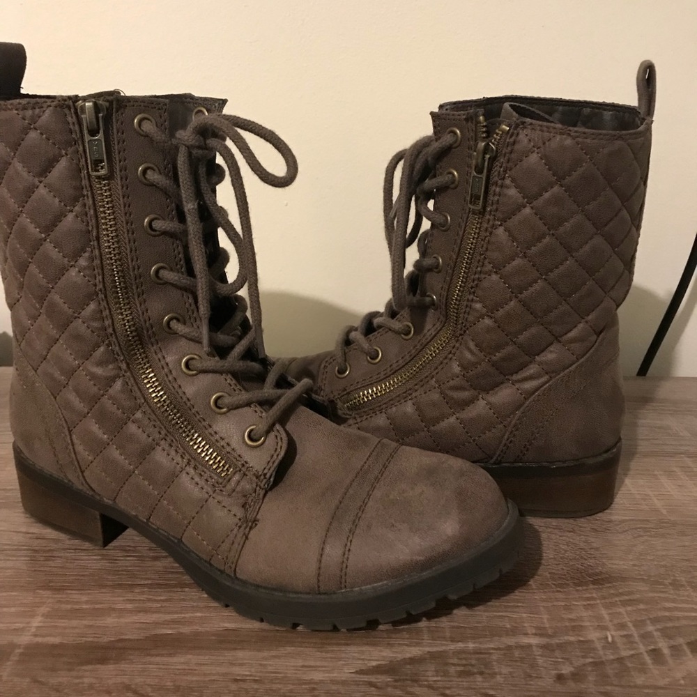 Mossimo Supply Co. Short Boot